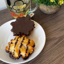 Cocadas Bañadas en Chocolate 48und, Empaque individual