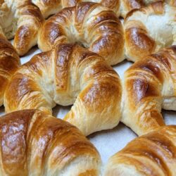 Croissant curvo de Margarina Crudo 42und